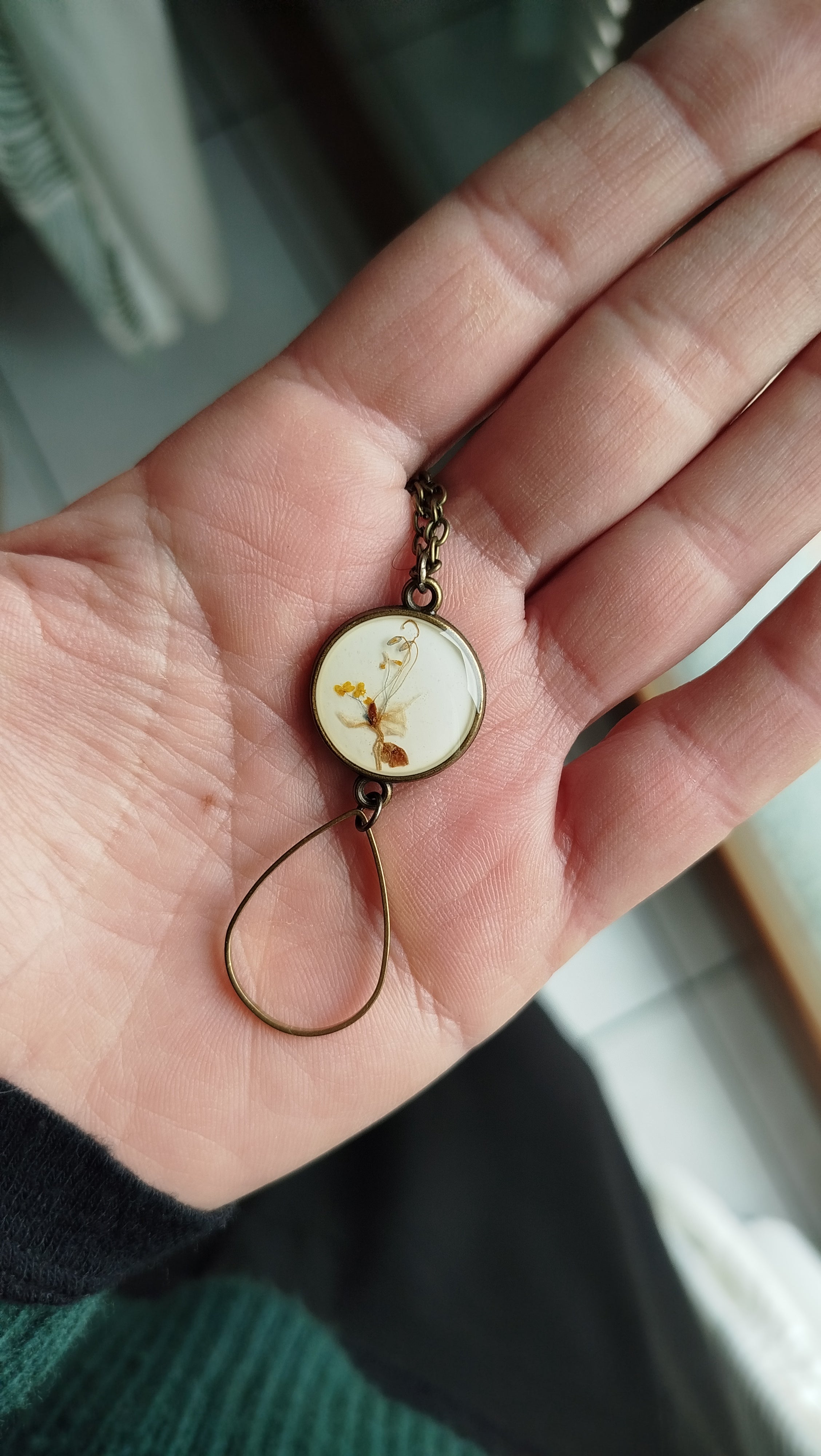 Ciondolo con commelina communis