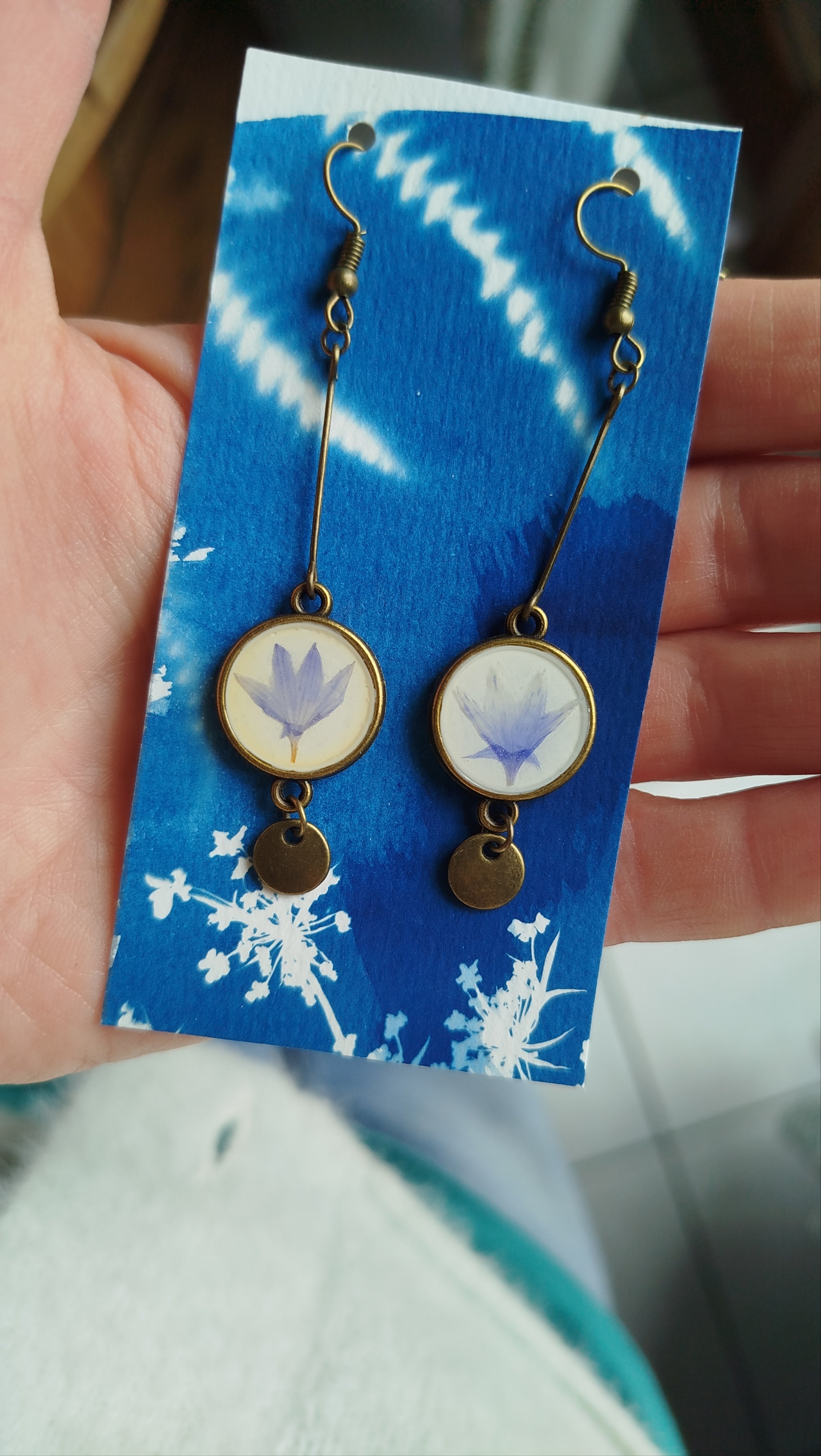 Orecchini con fiordaliso