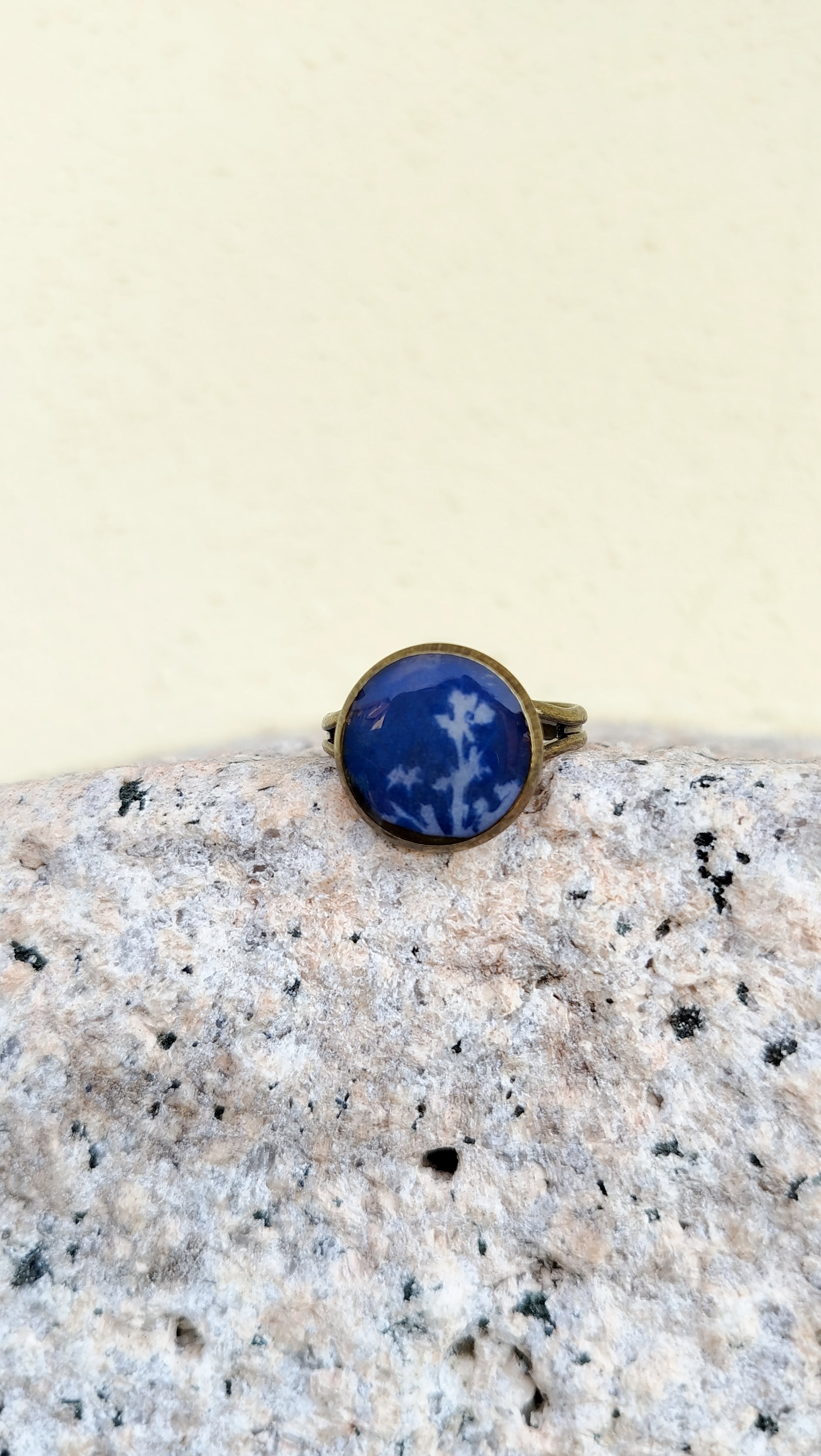 Anello regolabile con cianotipia di carota selvatica