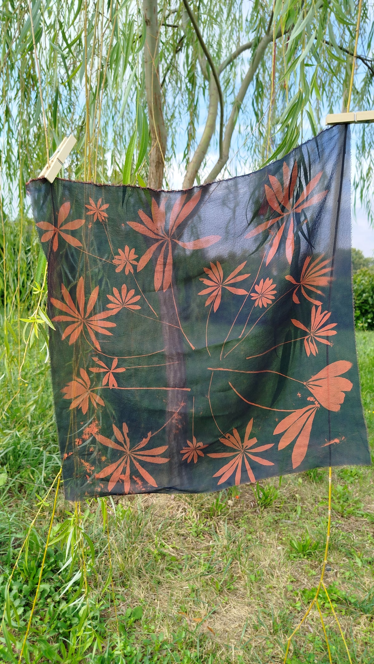 Foulard con cianotipia di lupino