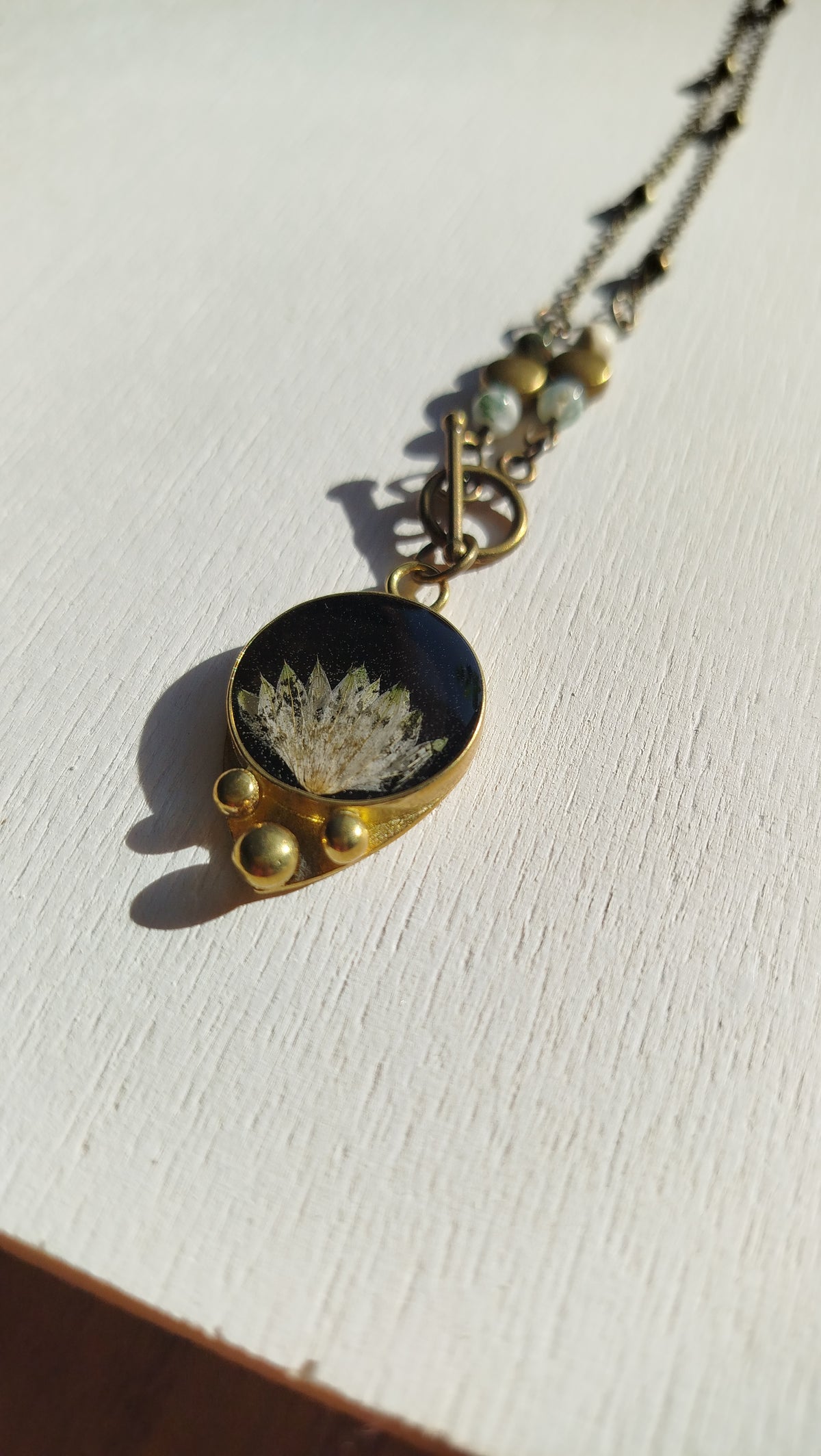 Collana con astranzia maggiore e pietre di agata muschiata dendritica