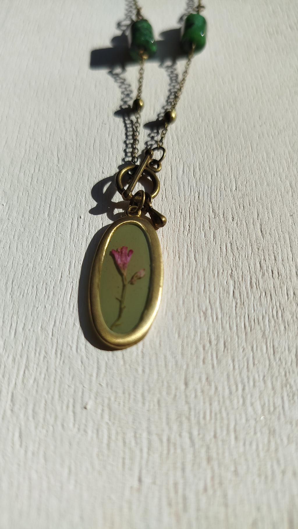 Collana con heuchera e pietre di zoisite rubino