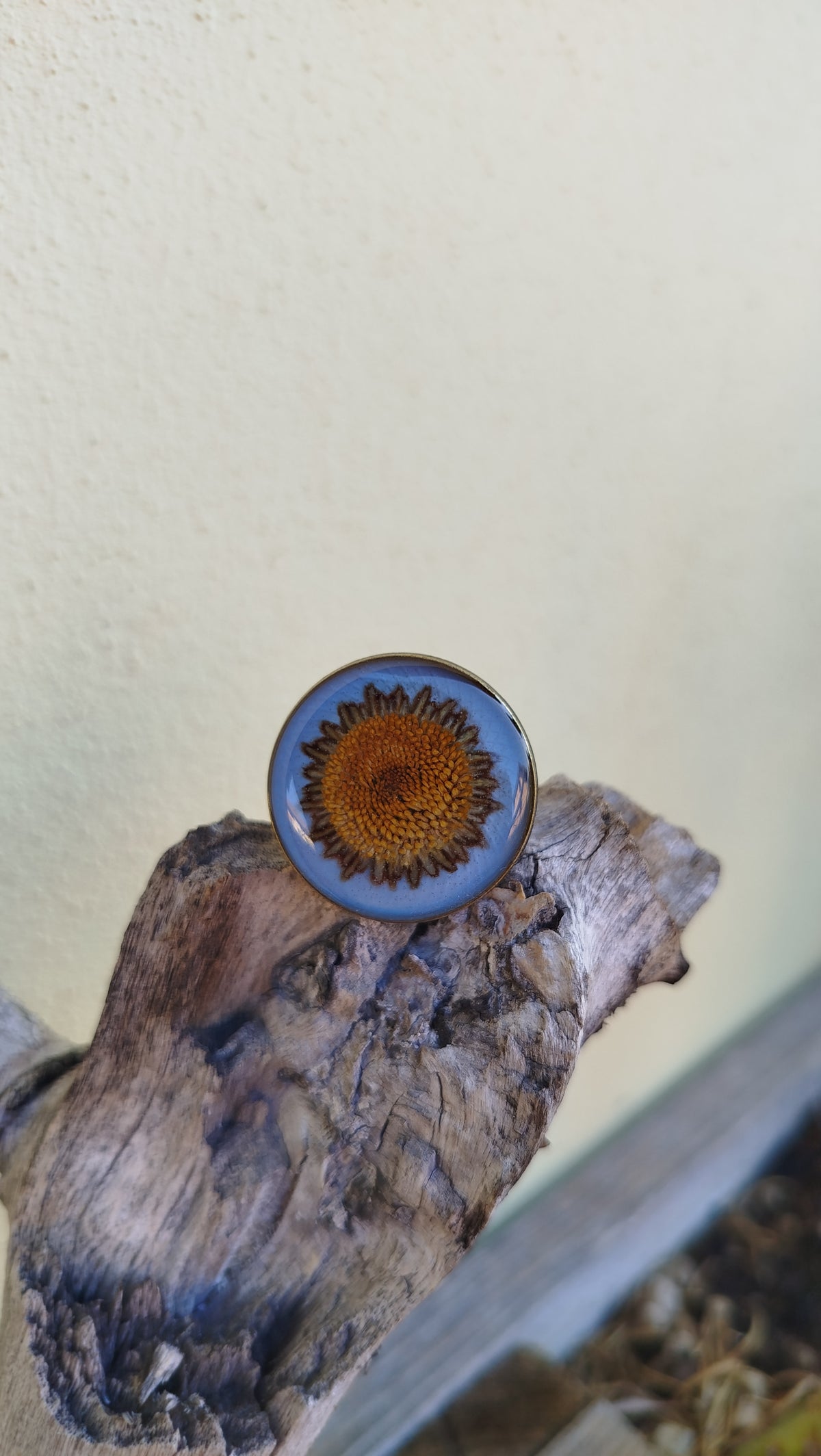 Anello regolabile con capolino di margherita