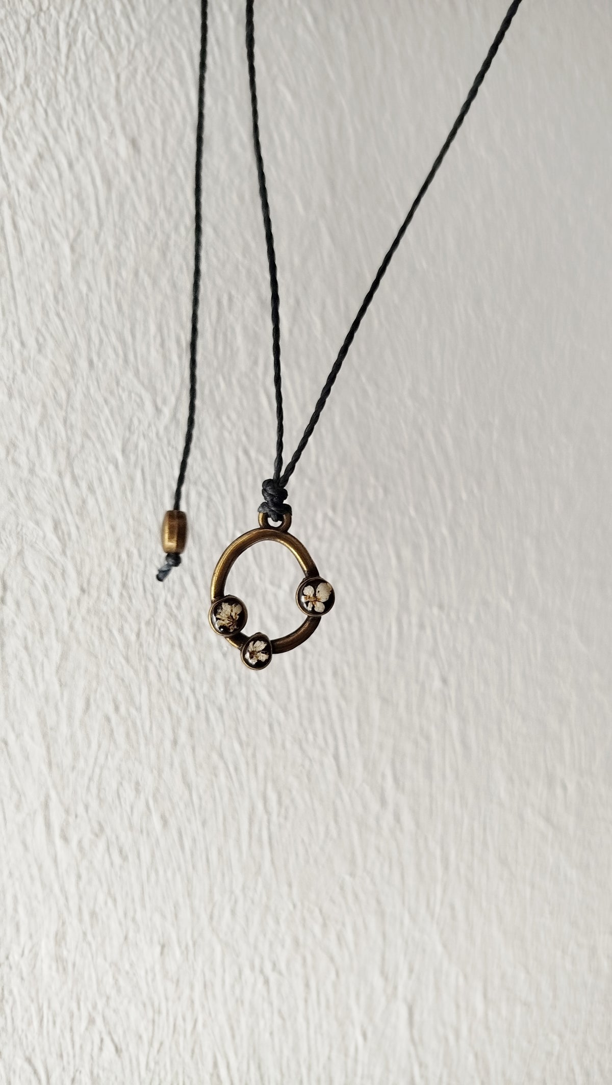 Collana con carota selvatica