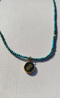 Collana con sambuco e pietre di magnesite